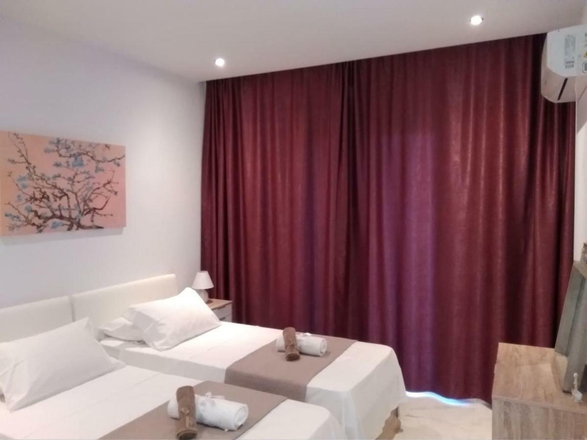 Sea La Vie Apt. 帕莱欧卡斯提撒 外观 照片